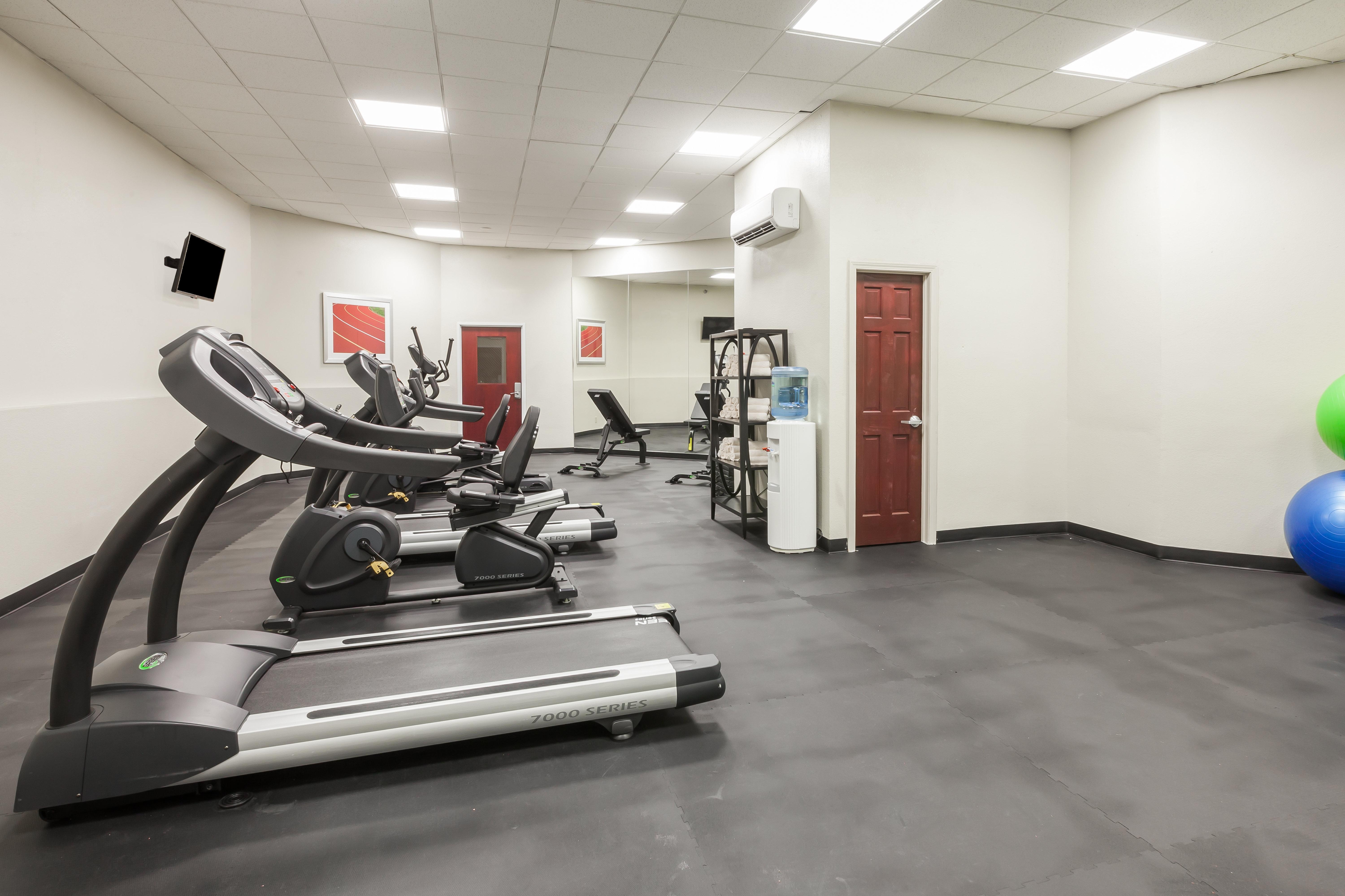Holiday Inn Hotel & Suites Oklahoma City North By Ihg Exteriör bild
