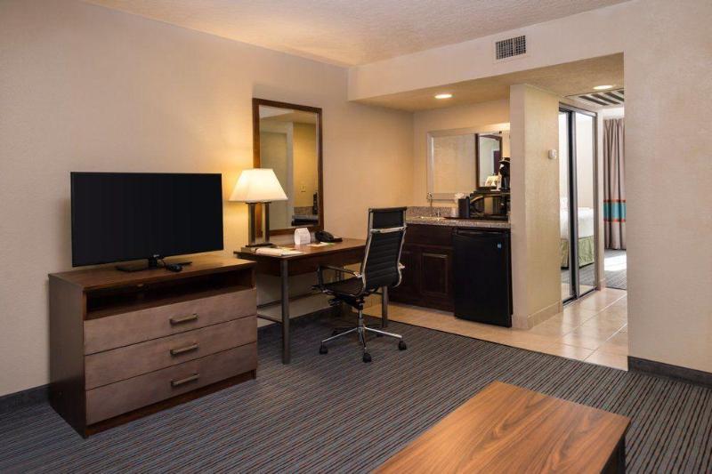Holiday Inn Hotel & Suites Oklahoma City North By Ihg Exteriör bild