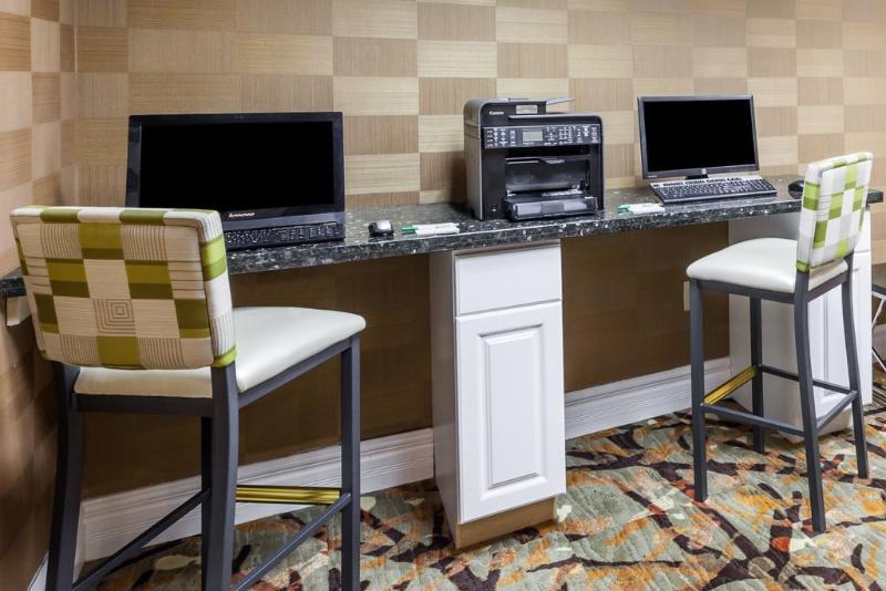 Holiday Inn Hotel & Suites Oklahoma City North By Ihg Exteriör bild